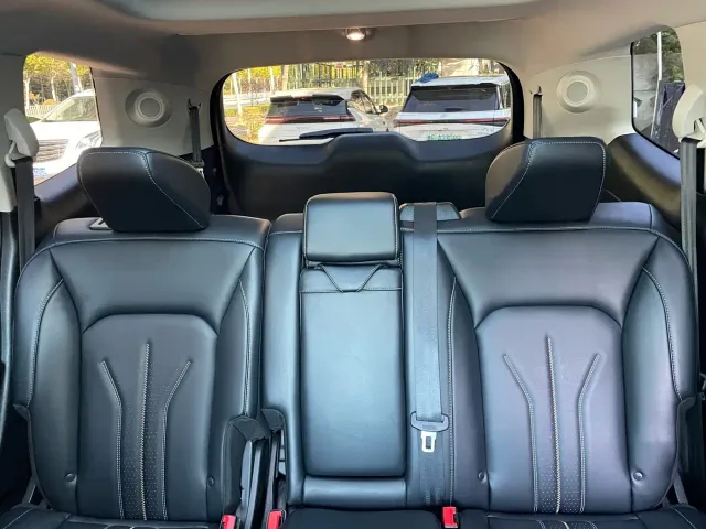 Ford Edge — Фото автомобиля 9