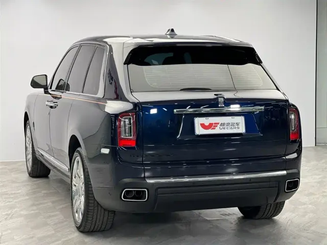 Rolls-Royce Cullinan — Фото автомобиля 6