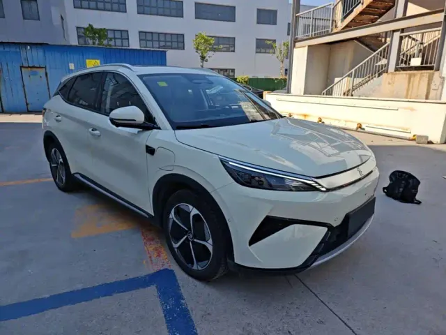 BYD Yuan PLUS — Фото автомобиля 3