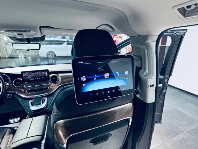 Mercedes-Benz V-Class — Фото автомобиля 10