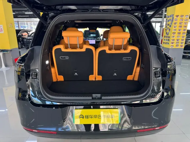 IM Motors LS8 — Фото автомобиля 5