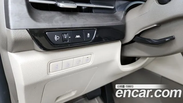 Kia Canival Carnival 4 поколение Бензин 9 мест Noblesse — Фото автомобиля 16