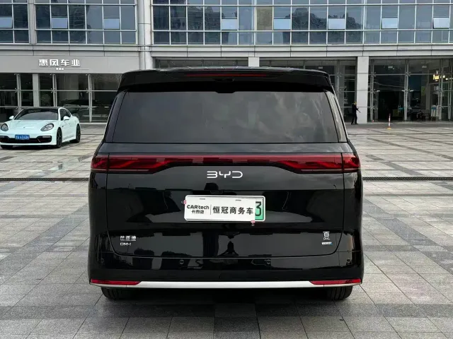 BYD Xia — Фото автомобиля 6