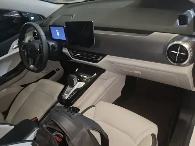 BYD Yuan Pro — Фото автомобиля 9
