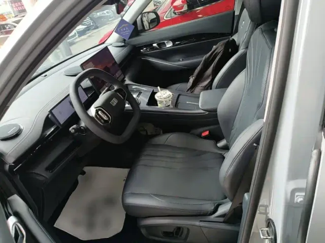 Geely Galaxy E5 — Фото автомобиля 14