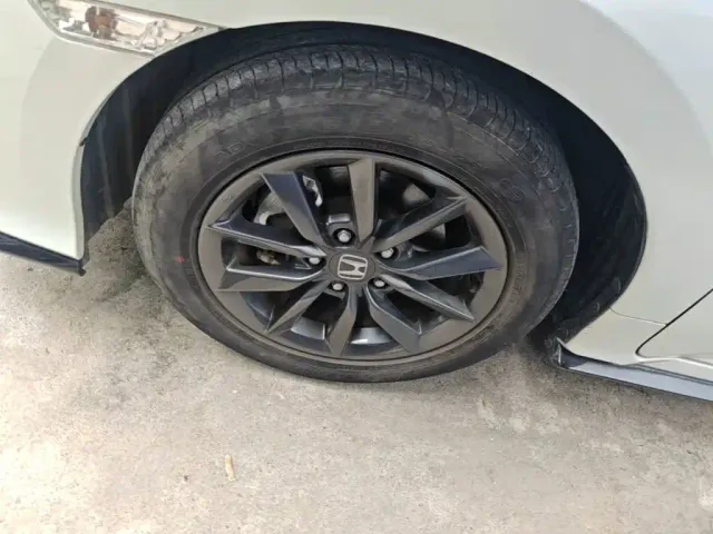 Honda Civic — Фото автомобиля 22