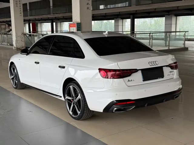 Audi A4L — Фото автомобиля 4