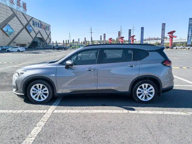 Chevrolet Orlando — Фото автомобиля 14