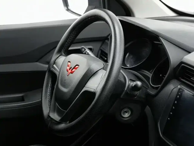 Wuling Hongguang — Фото автомобиля 22