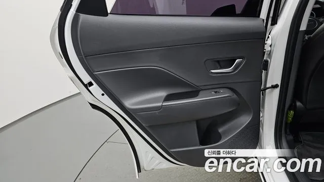 Hyundai Kona SX2 — Фото автомобиля 14