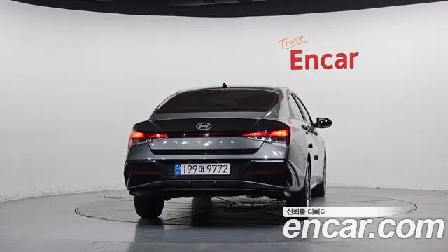 Hyundai Avante CN7 — Фото автомобиля 4