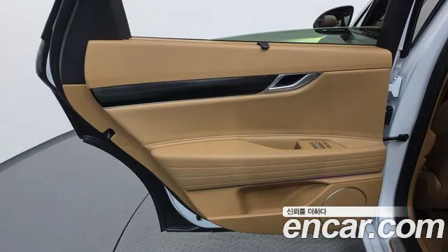 Genesis G80 RG3 — Фото автомобиля 14