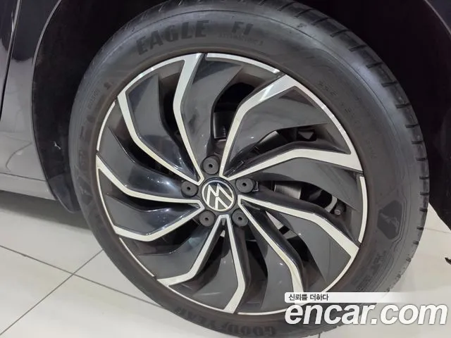 Volkswagen Golf Golf 8 поколение 2.0 TDI Prestige — Фото автомобиля 5