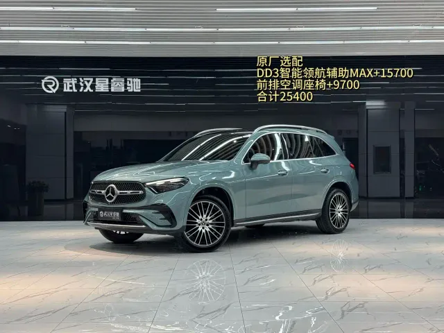 Фотография автомобиля — Mercedes-Benz GLC-Class