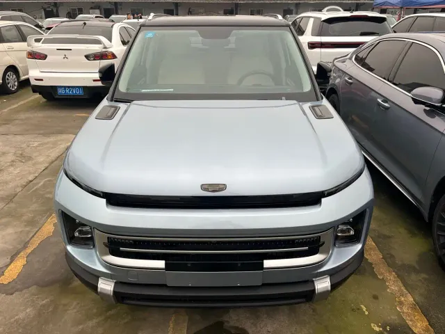 Geely ICON — Фото автомобиля 2