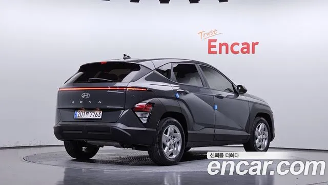 Hyundai Kona — Фото автомобиля 2
