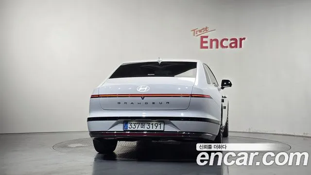 Hyundai Grandeur Grandeur (GN7) 2.5 Бензин 2WD — Фото автомобиля 4