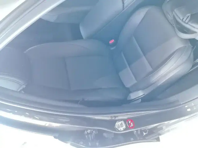 Mazda Axela — Фото автомобиля 24