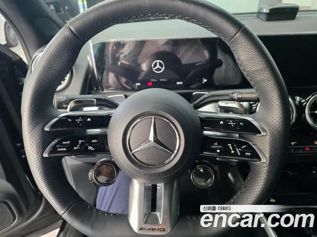 Mercedes-Benz GLB-Class — Фото автомобиля 13