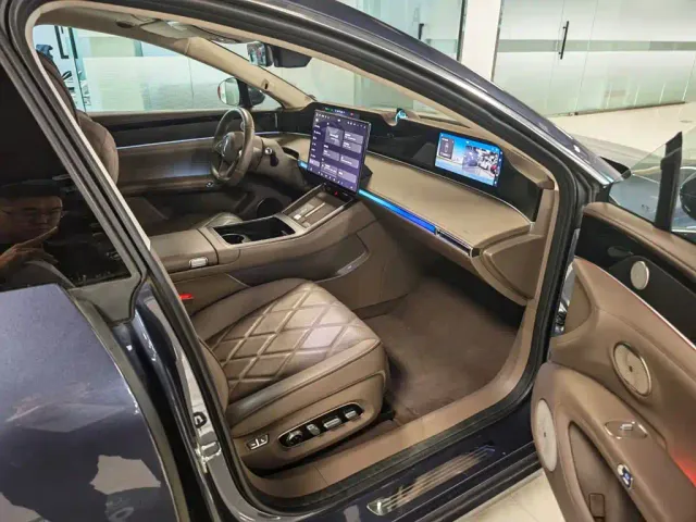 Stelato S9T — Фото автомобиля 12