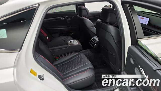 Genesis G80 Бензин 3.5 турбо AWD — Фото автомобиля 9