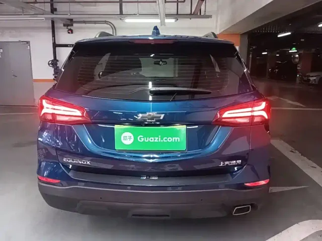 Chevrolet Equinox — Фото автомобиля 5