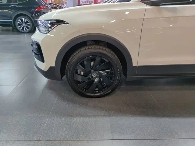 Volkswagen Tharu — Фото автомобиля 22