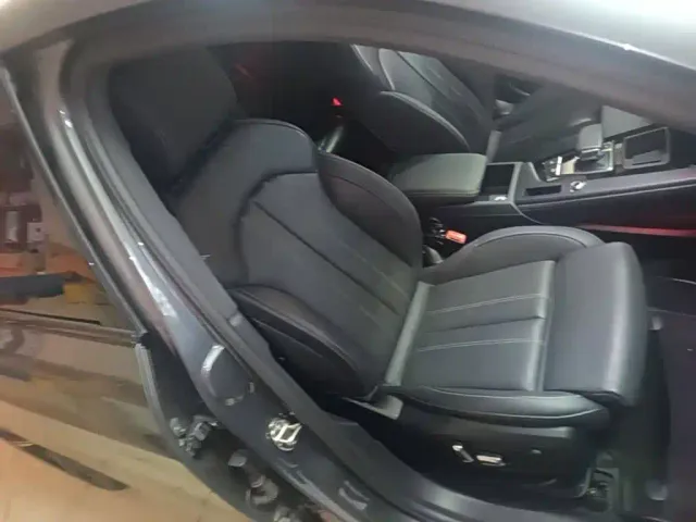 Audi A4L — Фото автомобиля 24