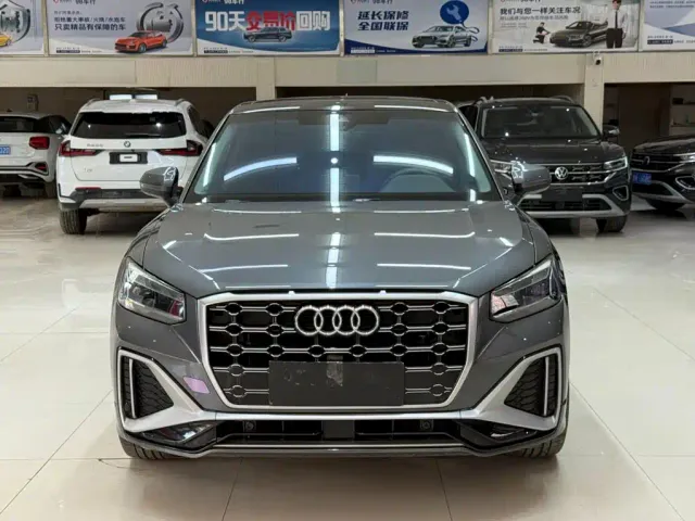 Audi Q2L — Фото автомобиля 2