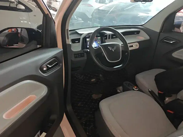 Wuling Hongguang Mini EV — Фото автомобиля 15