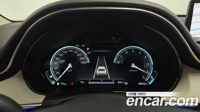 Genesis GV70 — Фото автомобиля 11
