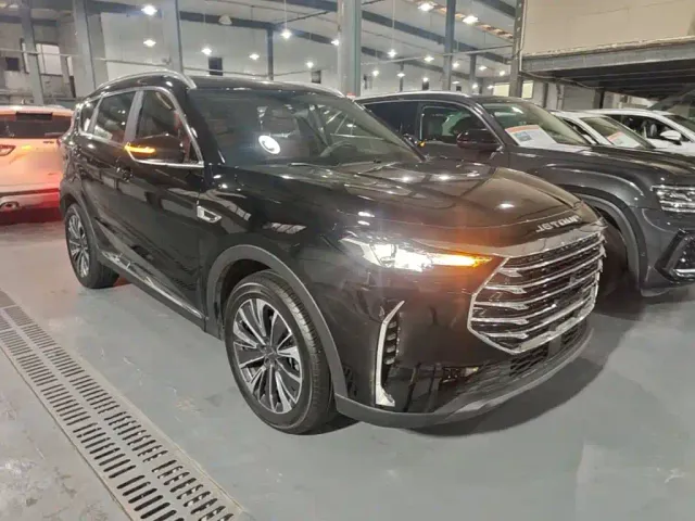 Jetour X70 Plus — Фото автомобиля 3