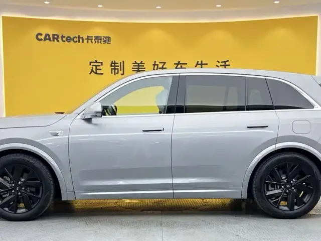 Li Auto L7 — Фото автомобиля 7