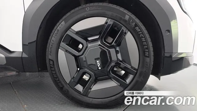 Kia EV9 — Фото автомобиля 5
