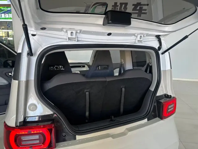 Wuling Hongguang Mini EV — Фото автомобиля 13