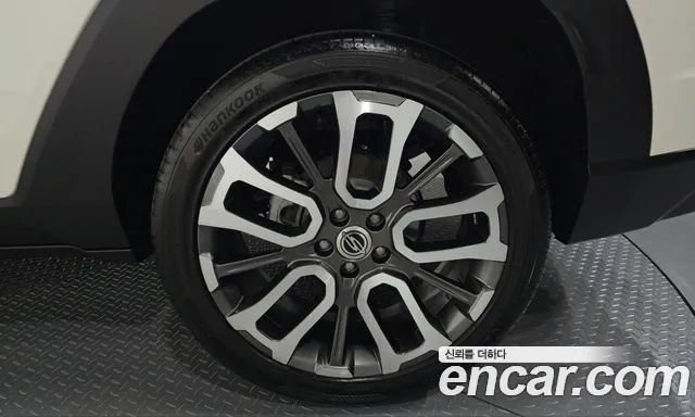 KGM Torres — Фото автомобиля 6