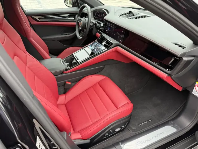 Porsche Panamera — Фото автомобиля 14