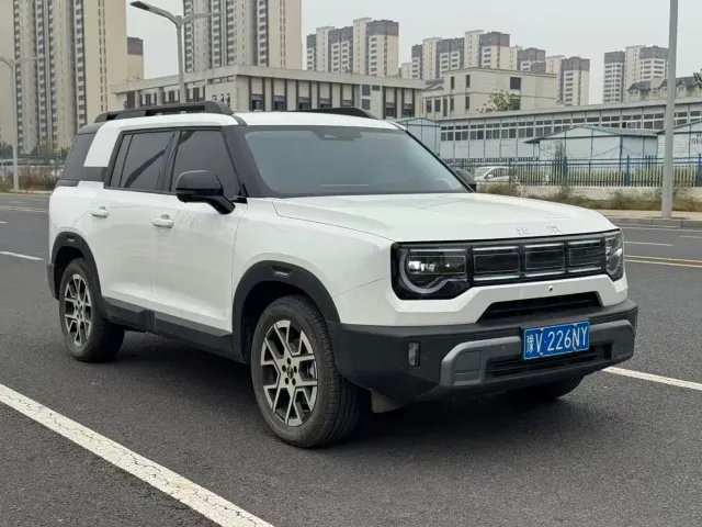 BAIC BJ30 — Фото автомобиля 3