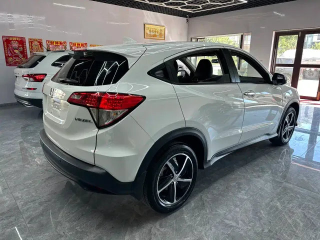 Honda Vezel — Фото автомобиля 4