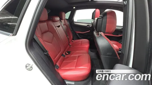 Porsche Macan — Фото автомобиля 17