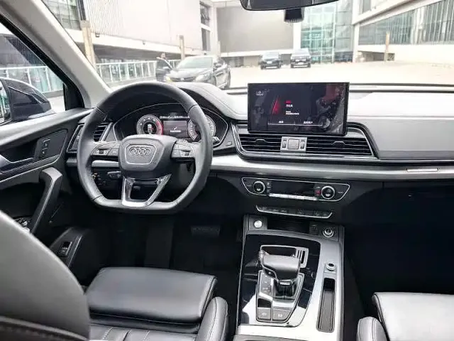 Audi Q5L — Фото автомобиля 8