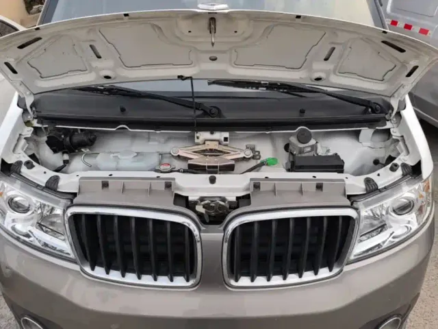 Jinbei New Hiace X30L — Фото автомобиля 19