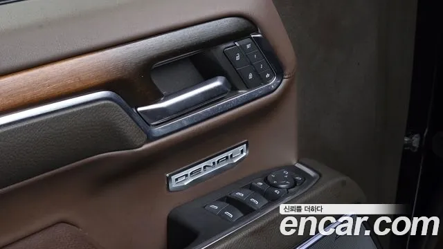 GMC Sierra — Фото автомобиля 16