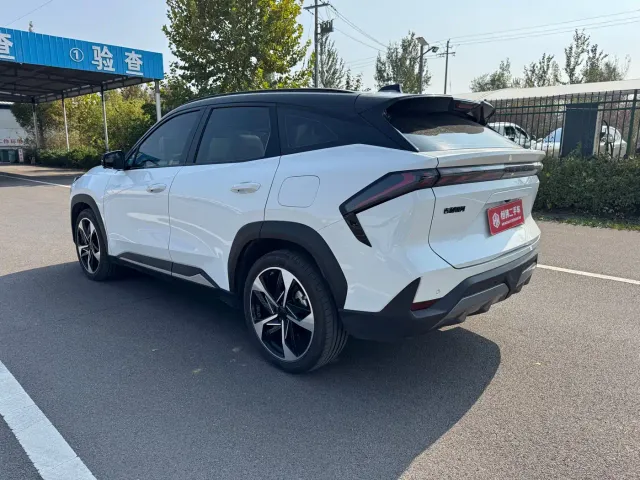 Geely Galaxy L7 — Фото автомобиля 7