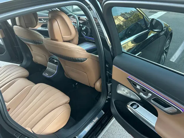 Mercedes-Benz E-Class — Фото автомобиля 7