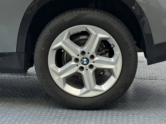 BMW X1 — Фото автомобиля 10