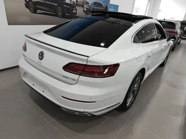 Volkswagen CC — Фото автомобиля 6