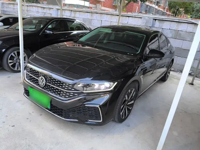 Фотография автомобиля — Volkswagen Passat
