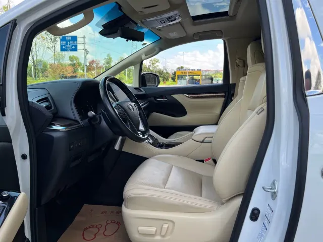 Toyota Alphard 2021 Hybrid 2.5L Luxury — Фото автомобиля 7