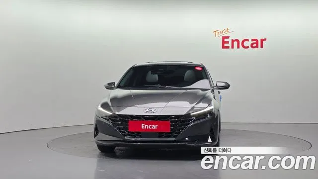 Hyundai AVANTE Avante (CN7) — Фото автомобиля 3